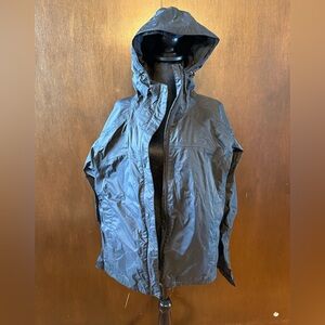 Columbia women’s black hooded rain jacket